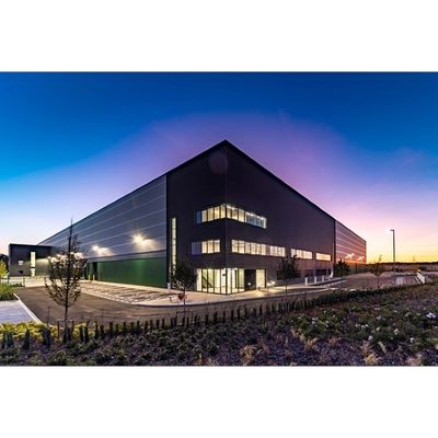 Rüzgar Geçirmez Çelik Yapı Alışveriş Merkezi Stabilite Prefabrik Profesyonel