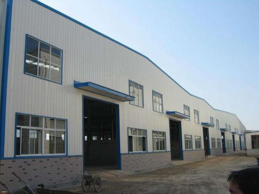 Sandviç Panel Q355 Kaynaklı H Profil Çelik ile Çelik Yapı Atölyesi