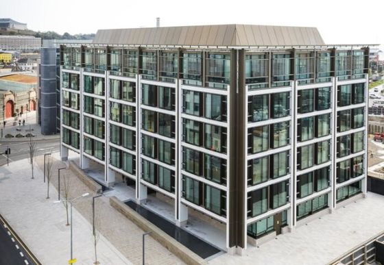 Özelleştirilmiş Q355B / Q235B Çelik Portal Çerçeve Prefabrik Çelik Konstrüksiyon