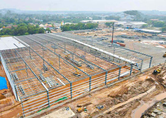 Prefabrik Çelik Yapı Garaj Atölyesi Endüstriyel Çerçeve Binası
