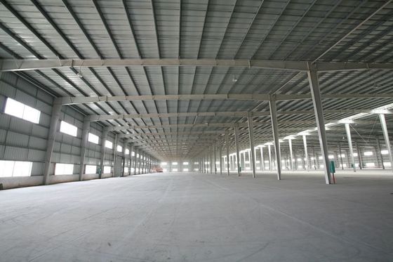 Kapı Yapısı ve Izolasyonlu Prefabrik Metal Bina Çelik Yapı Atölyesi